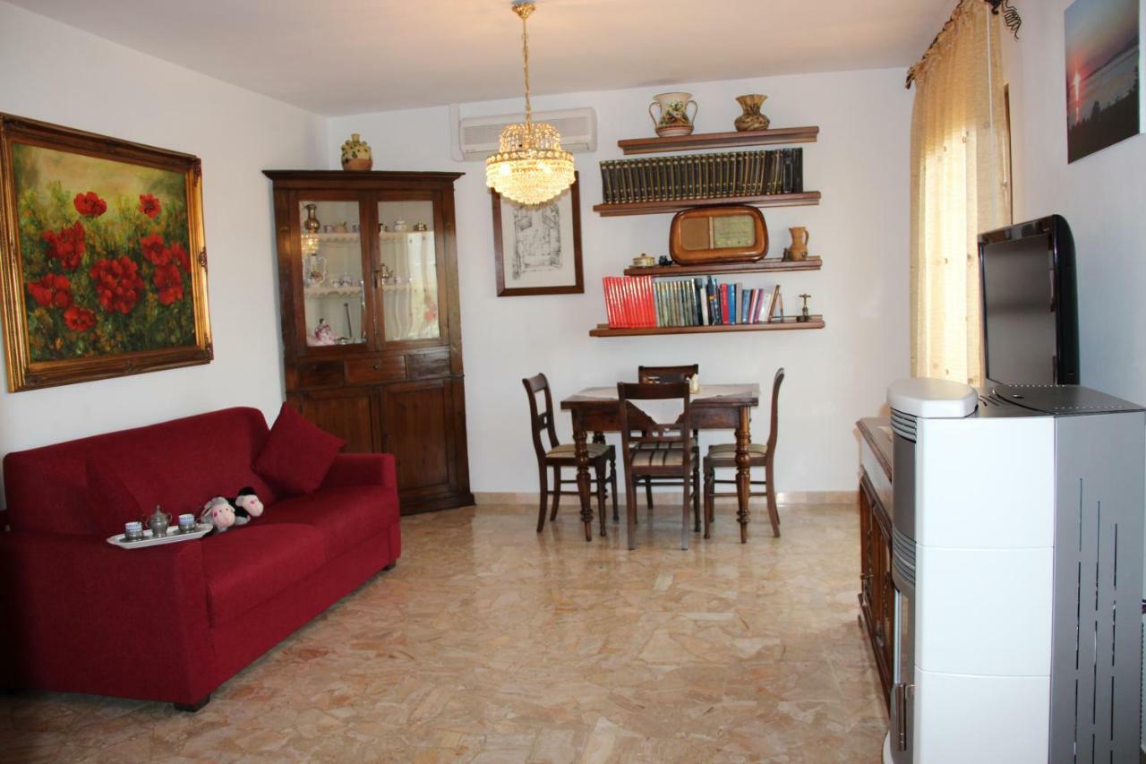 Le Coccole Del Trasimeno Guest House Tuoro sul Trasimeno Eksteriør bilde